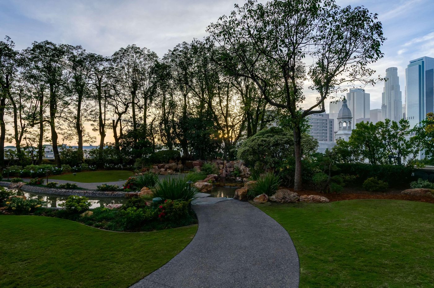Doubletree-by-Hilton-Los-Angeles-Downtown-General-view-61