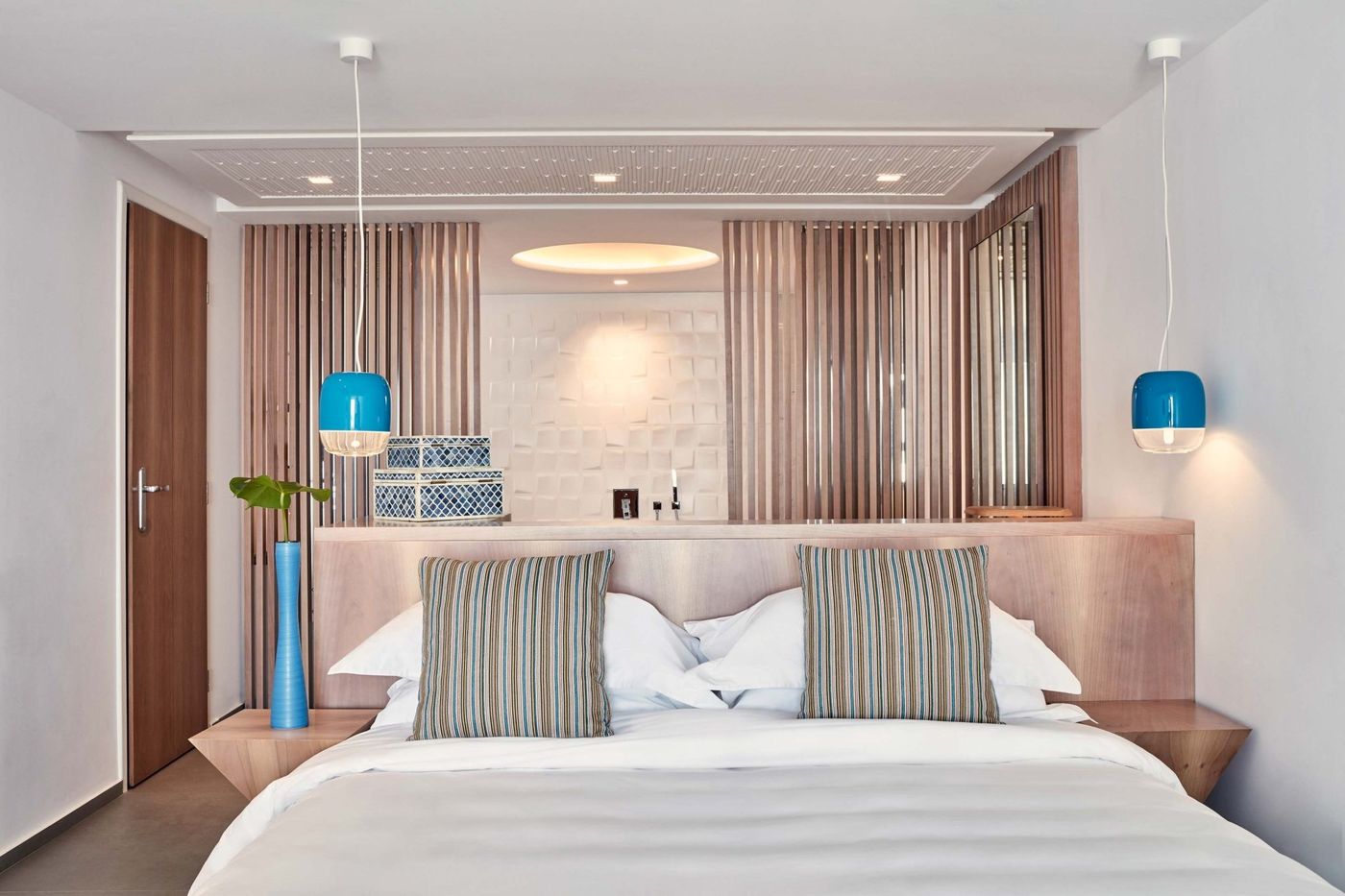 Myconian-Korali-Relais---Chateaux-Room-38