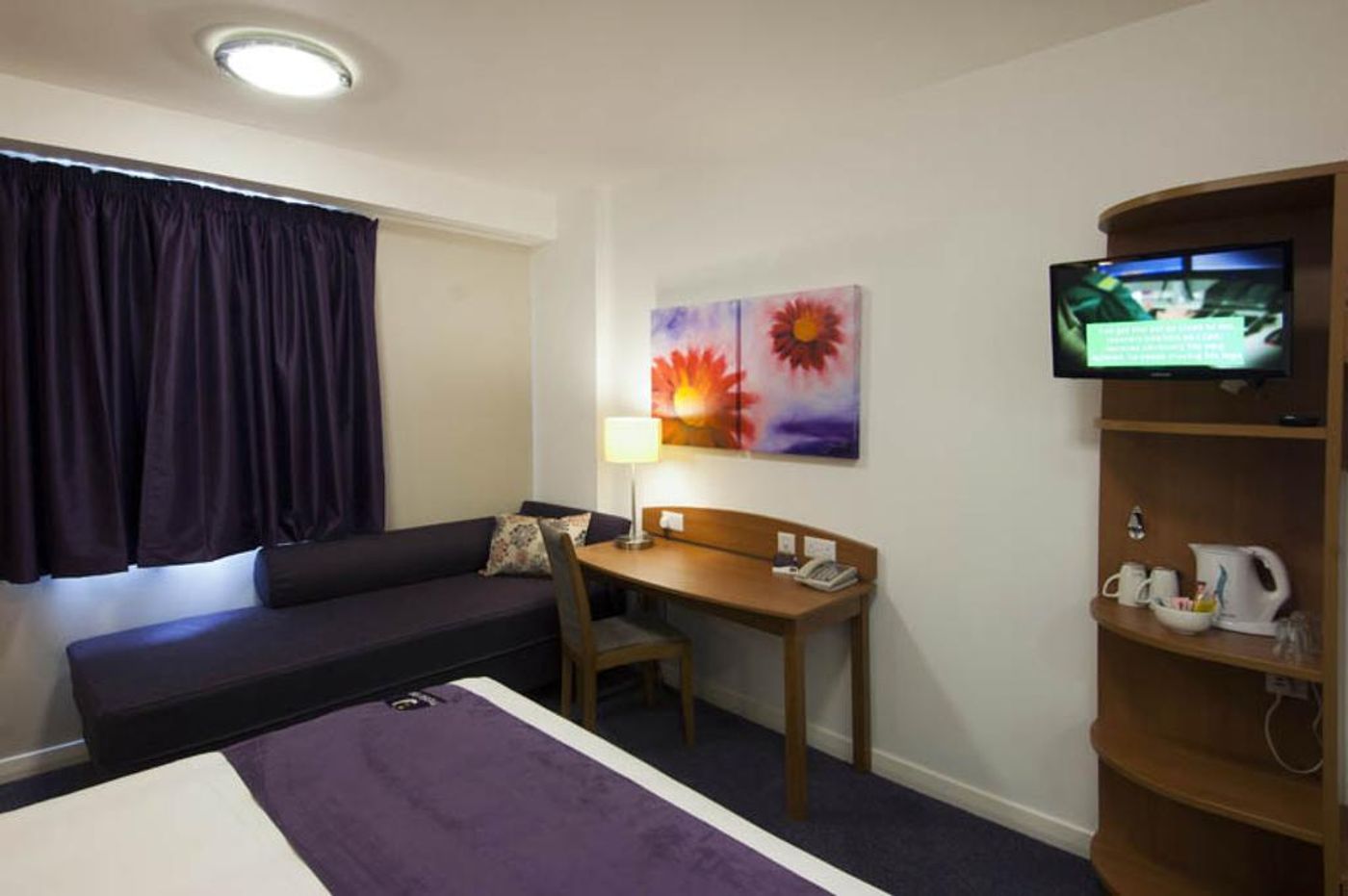 Premier Inn Glasgow City Centre South-United Kingdom-GLASGOW-General view-7