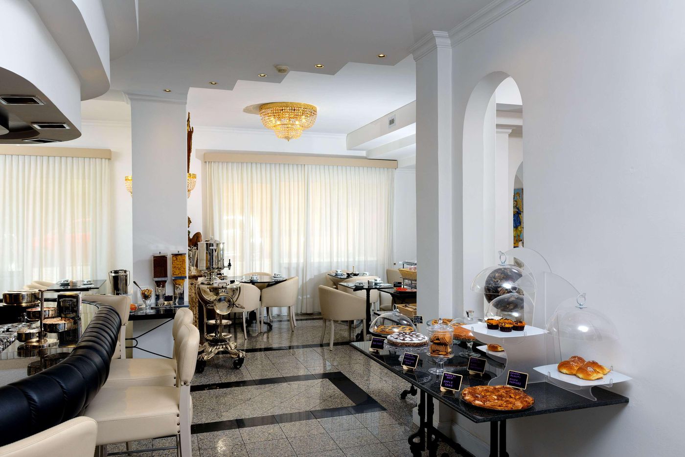 BEST-WESTERN-Hotel-Rivoli-Restaurant-14