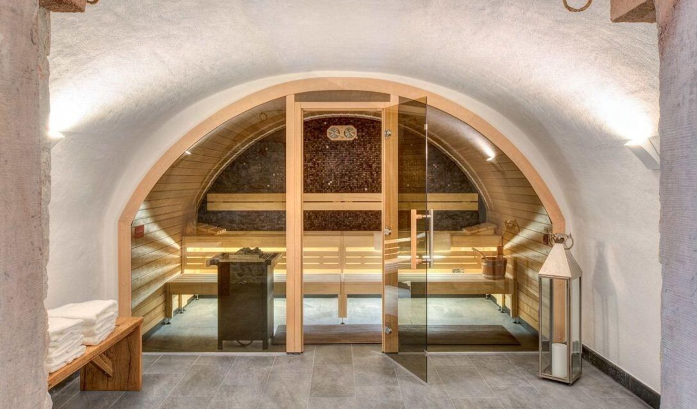 Höll am Main - Germany - RUESSELSHEIM - Sports and Entertainment - 0