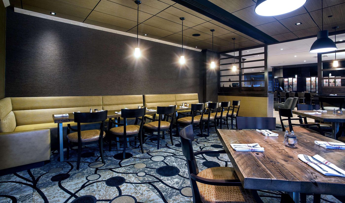 Doubletree-Hotel-Jersey-City-Restaurant-30