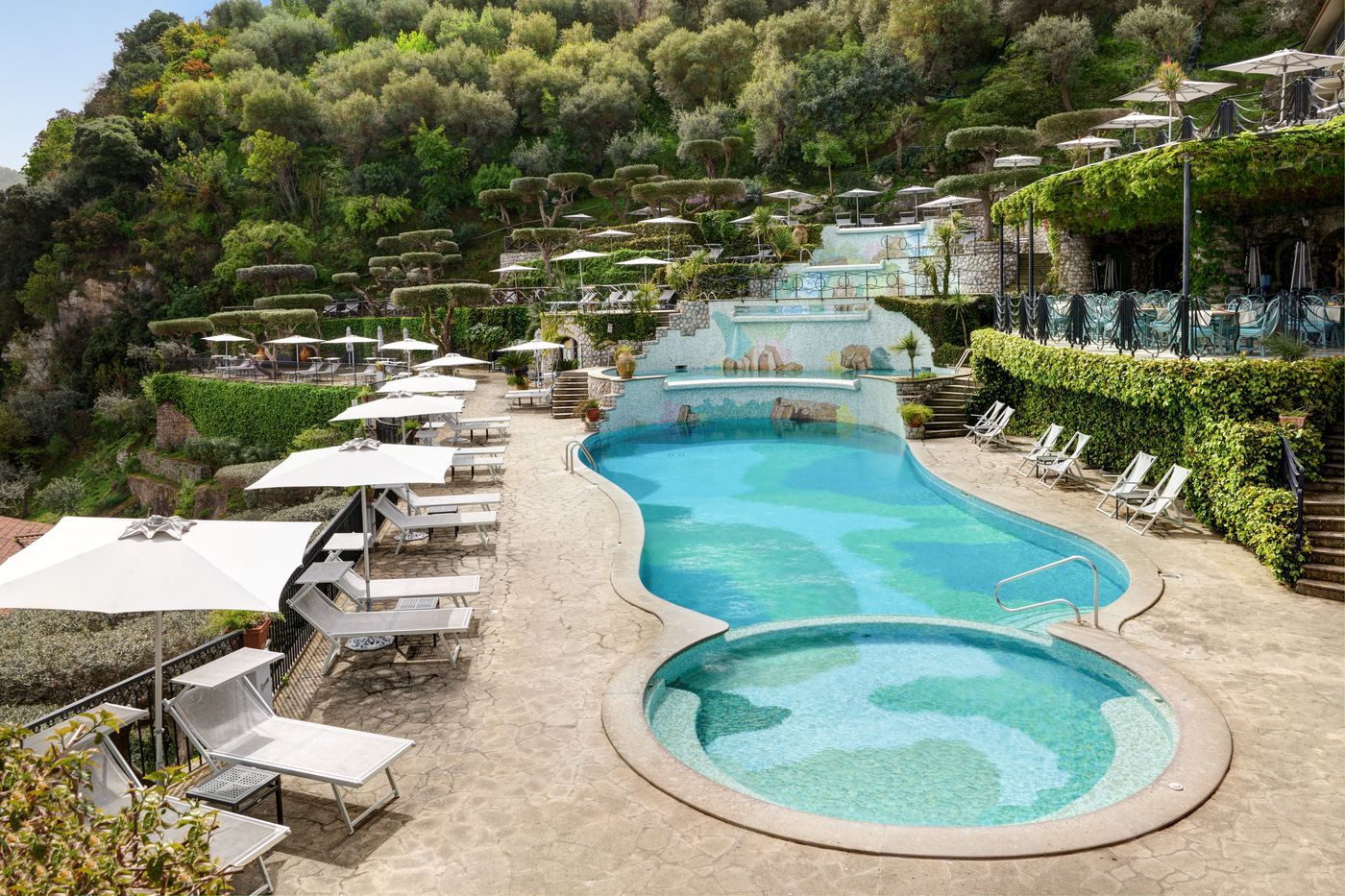 Grand-Hotel-Capodimonte-Pool-2