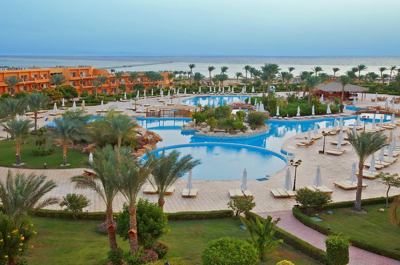 Amwaj-Oyoun-Resort---Spa-General-view-11