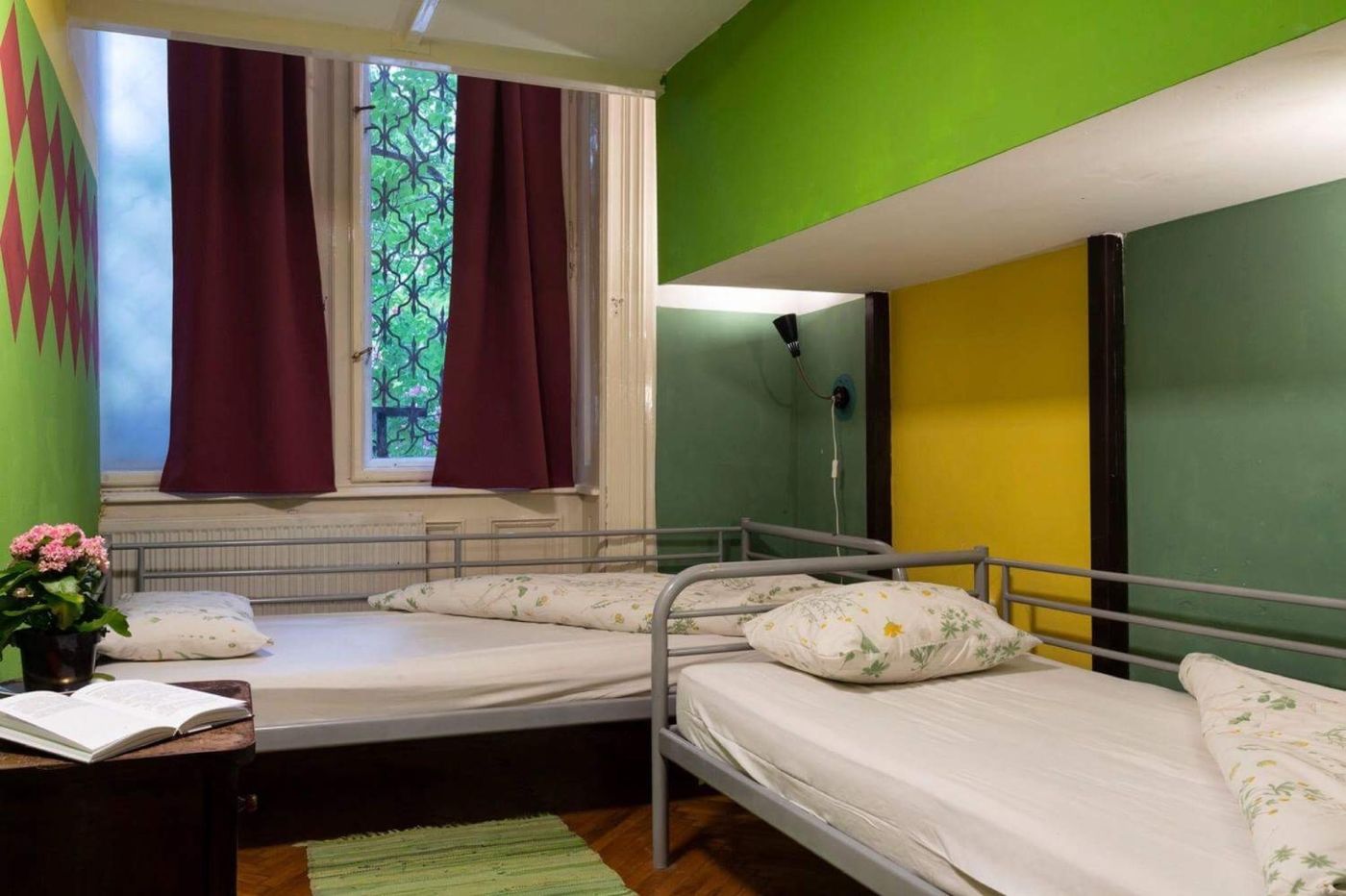 Baroque-Hostel-Budapest-Room-25
