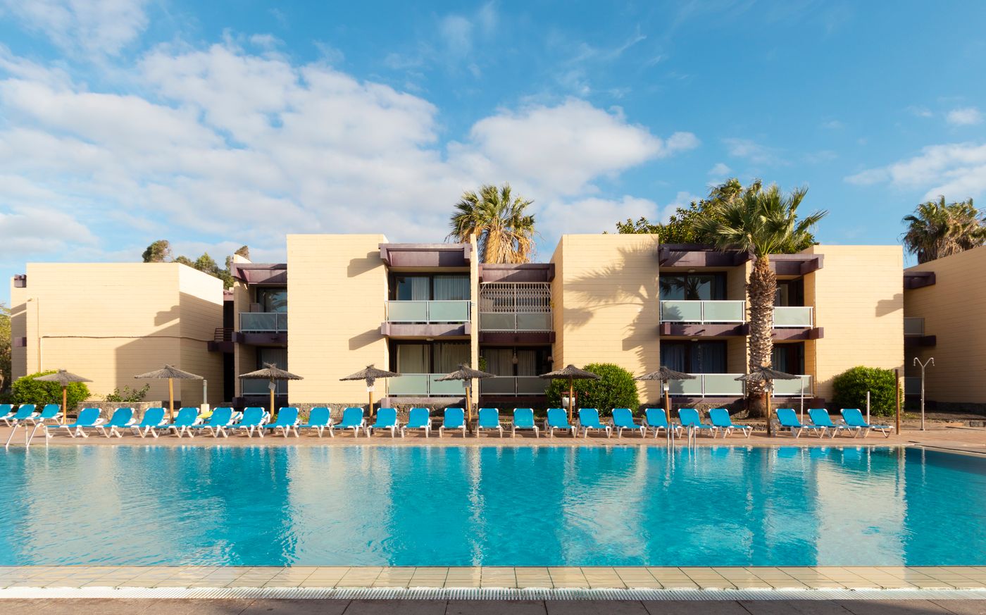 Hotel-Palia-Don-Pedro-Pool-4