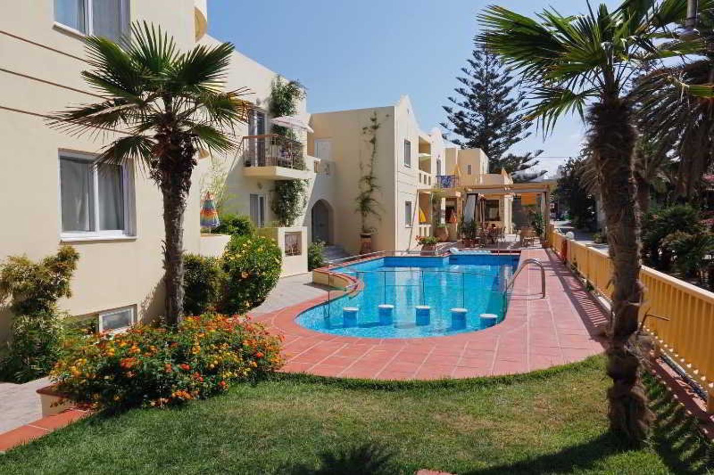 Lambrinos-Suites-Pool-1