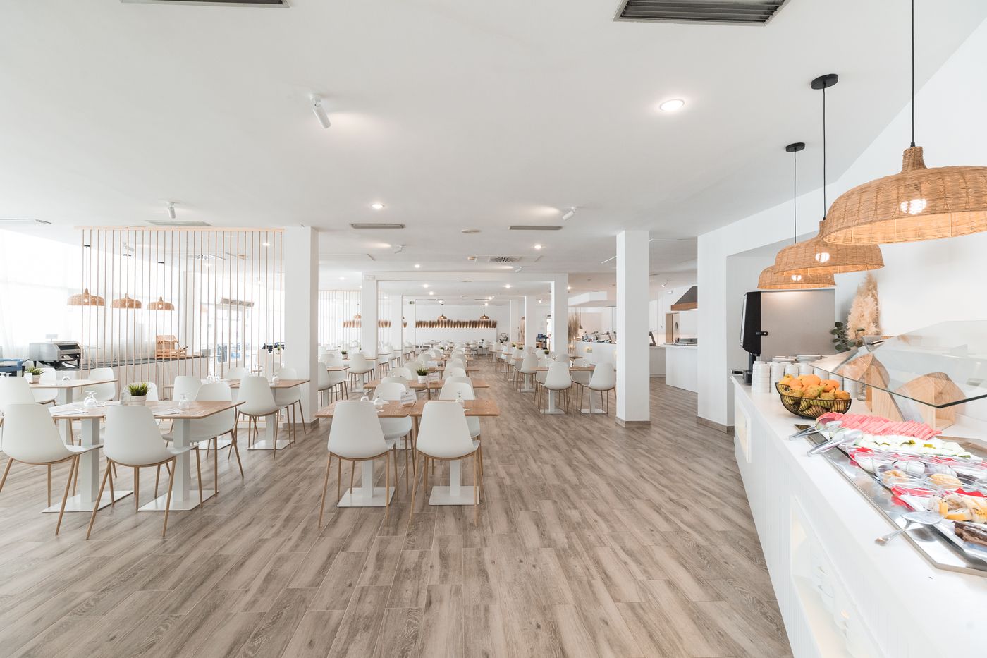 Beach-Club-Restaurant-50