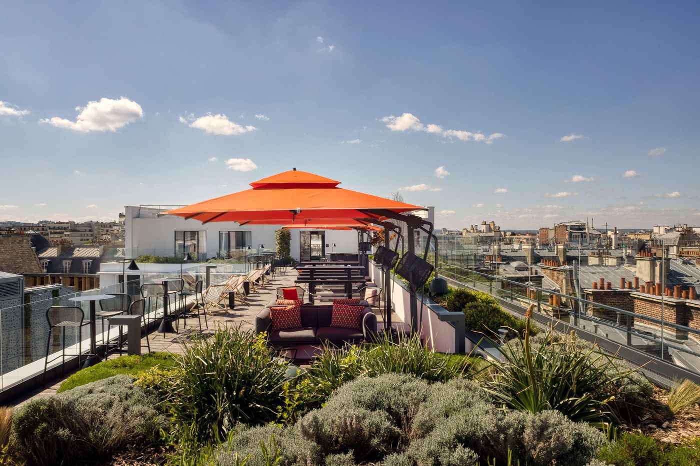 Canopy-By-Hilton-Paris-Eiffel-Tower-Bar-51