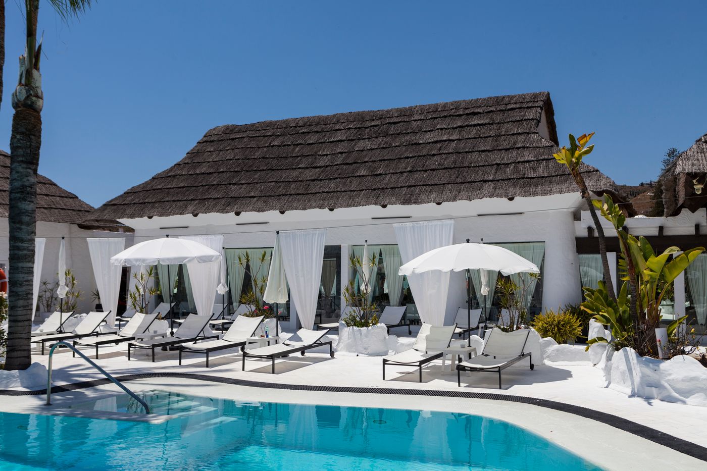 Albayzin-del-Mar-Pool-12