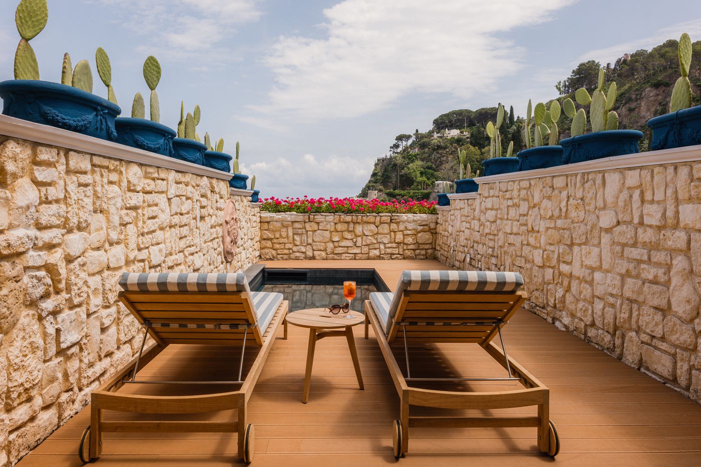 Mazzaro-Sea-Palace-Room-43