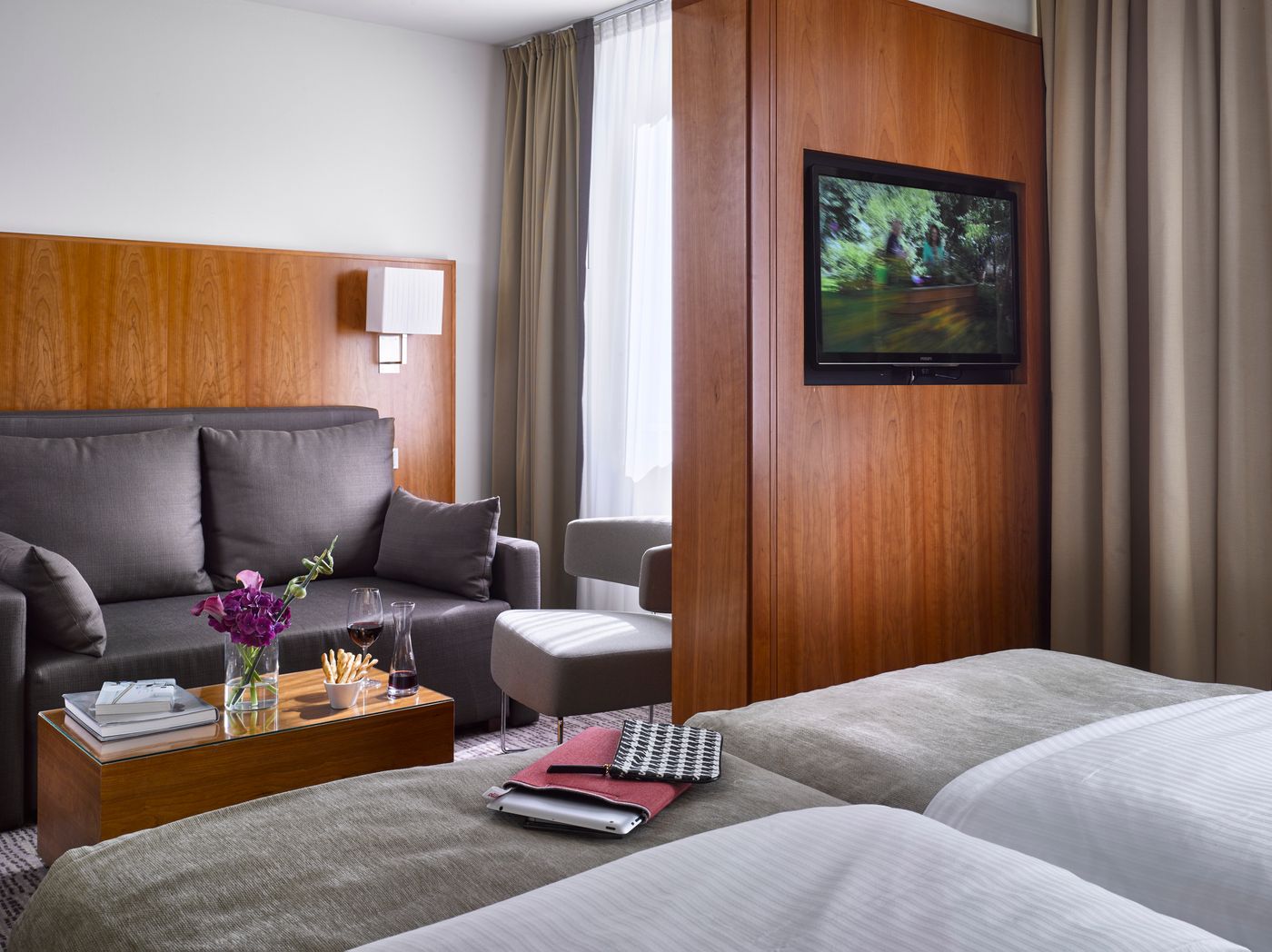 K-K-Hotel-am-Harras-Room-21