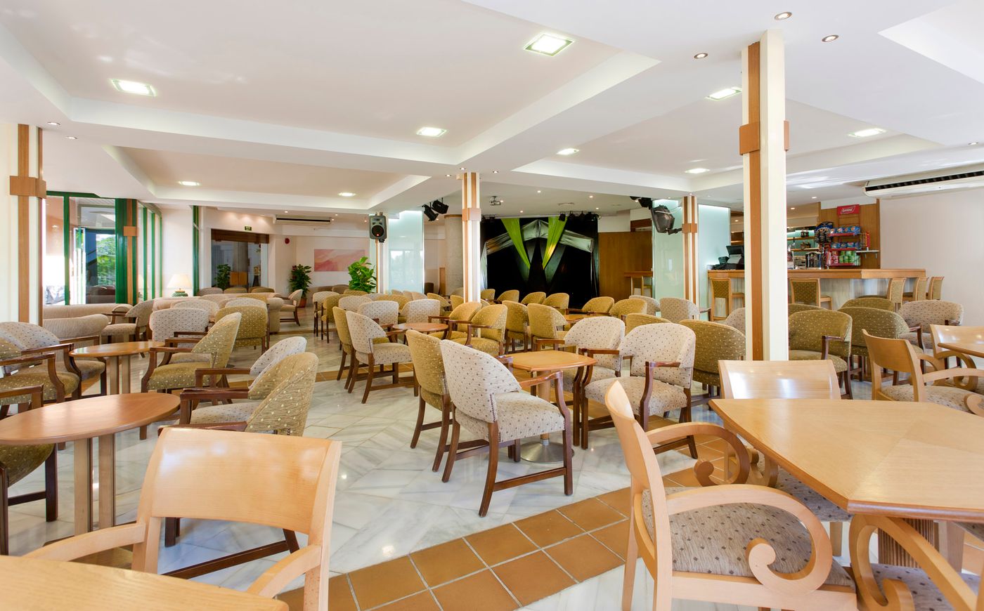 Globales Nova Apartments