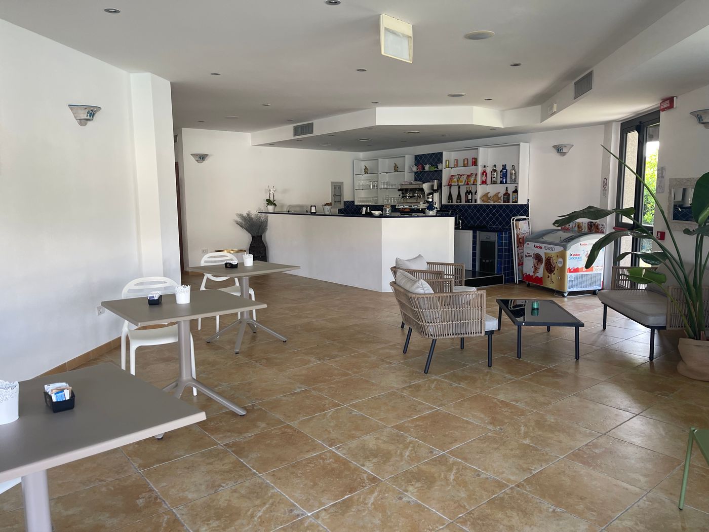 La-Smeraldina-Resort-Bar-45