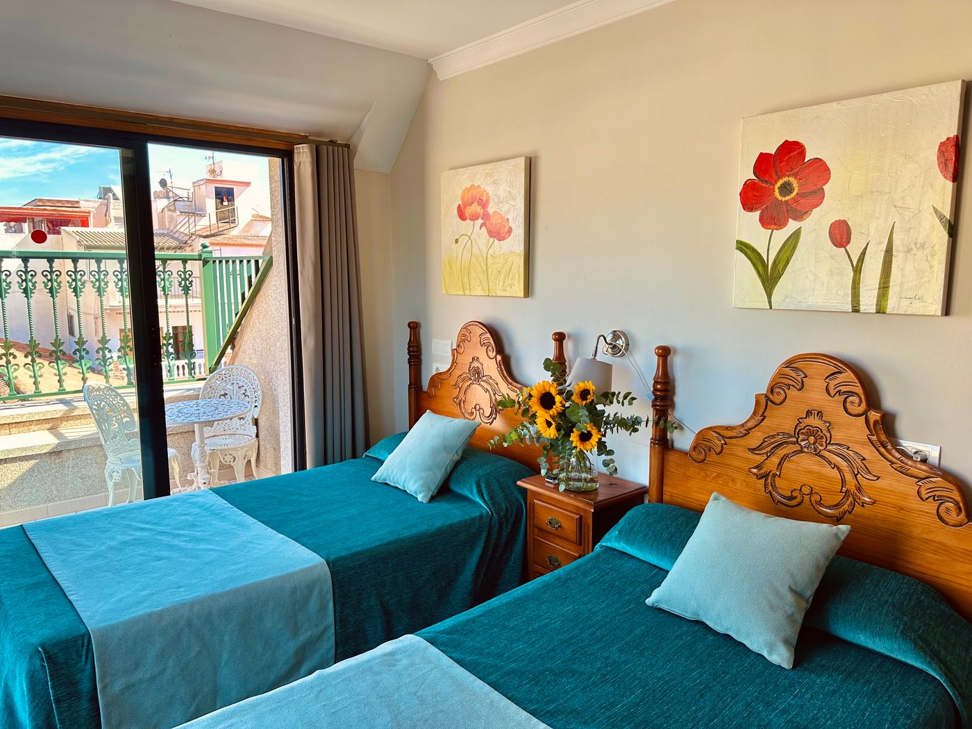 Hotel-Reyesol-Room-8