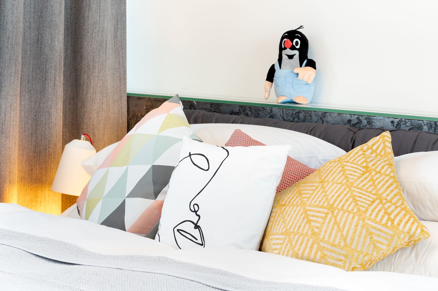 Mosaic-House-Design-Hotel-Room-27