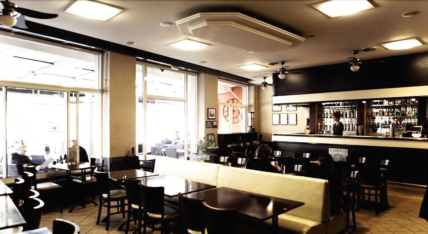 Hôtel Restaurant Le Lion d'Or - France - MEXIMIEUX - Bar - 3