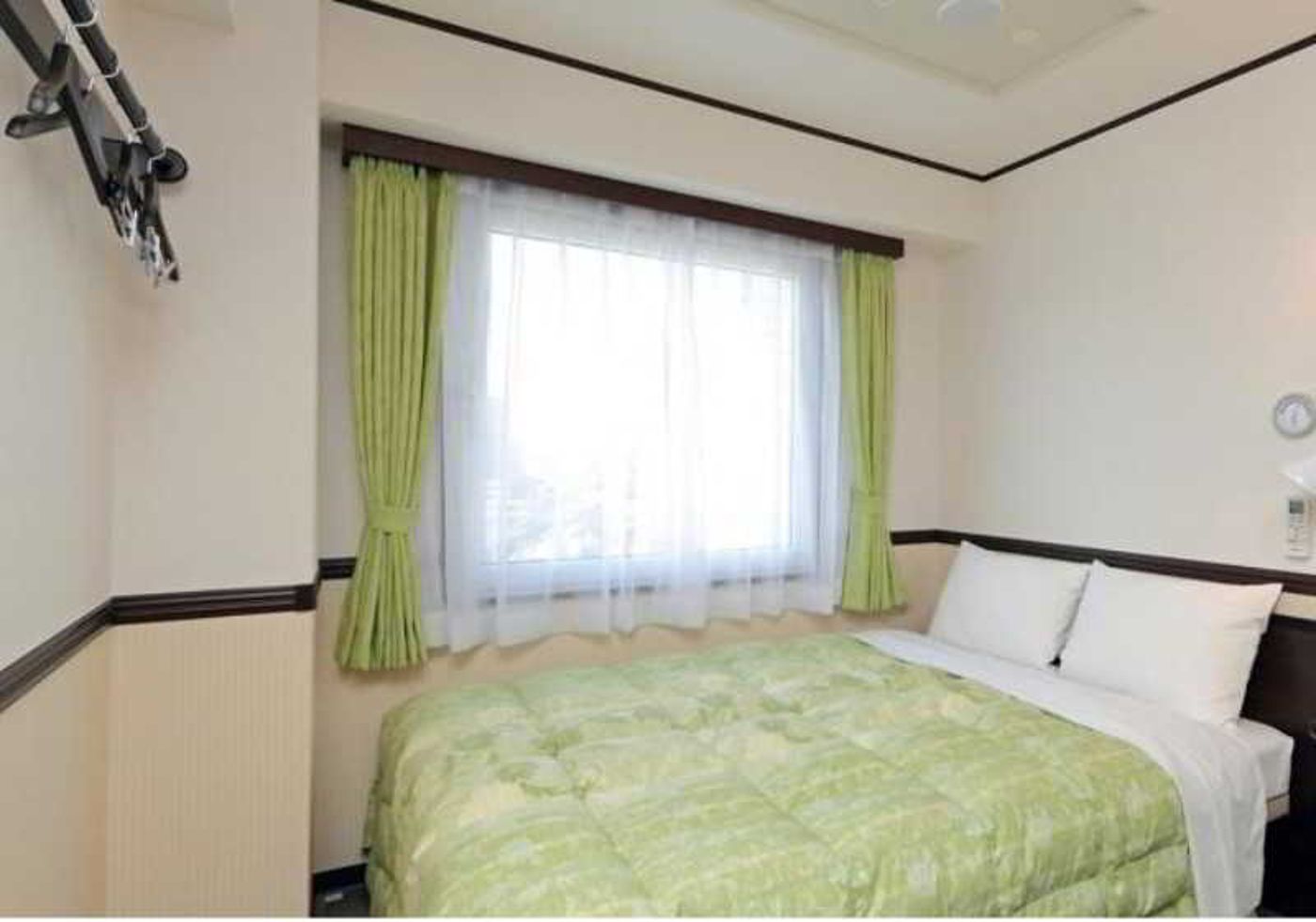 Toyoko Inn Tokyo Nihon-Bashi-Japan-CHUO-KU-Room-8