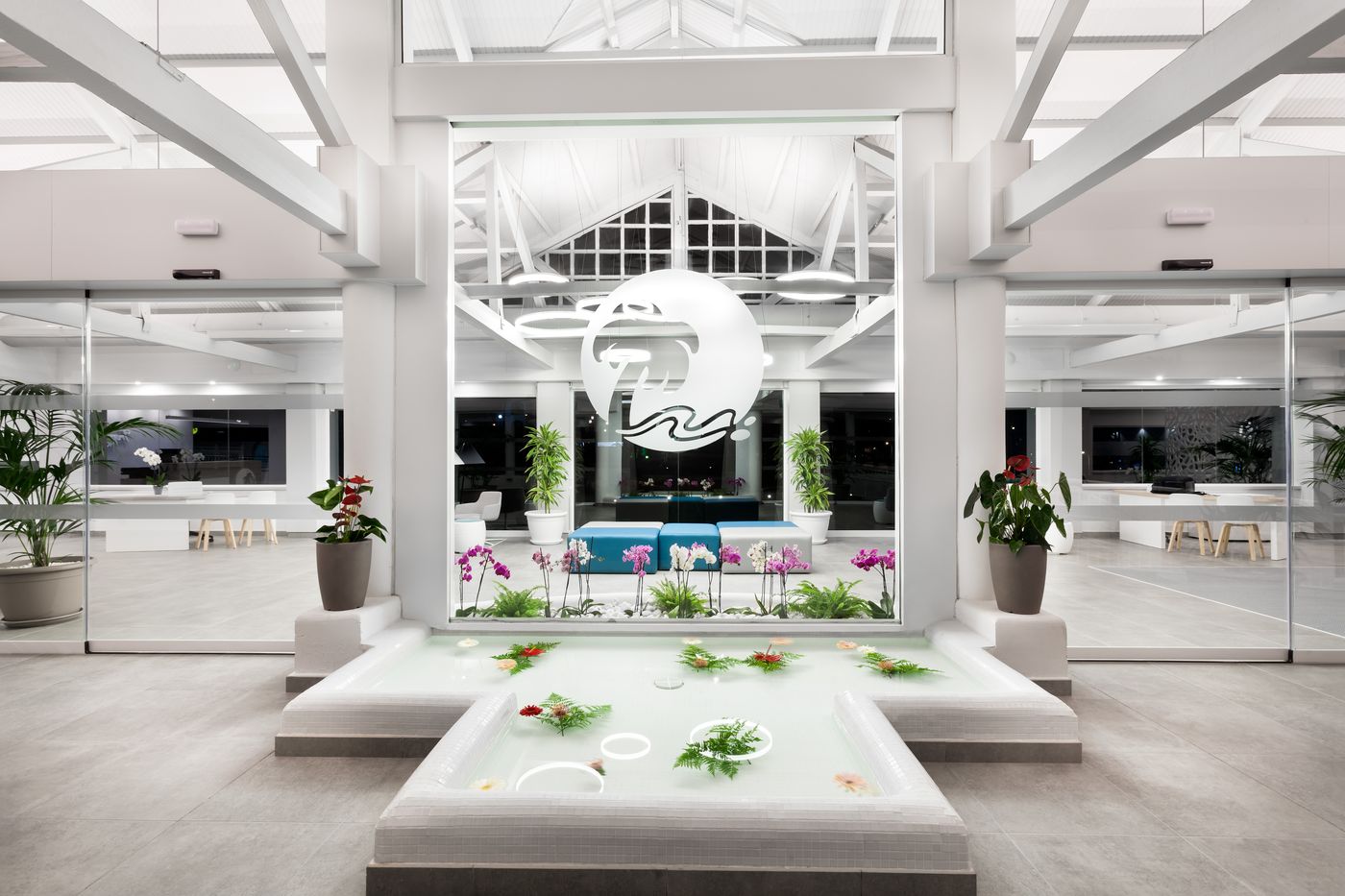 Tropical-Park-Hotel-Lobby-43