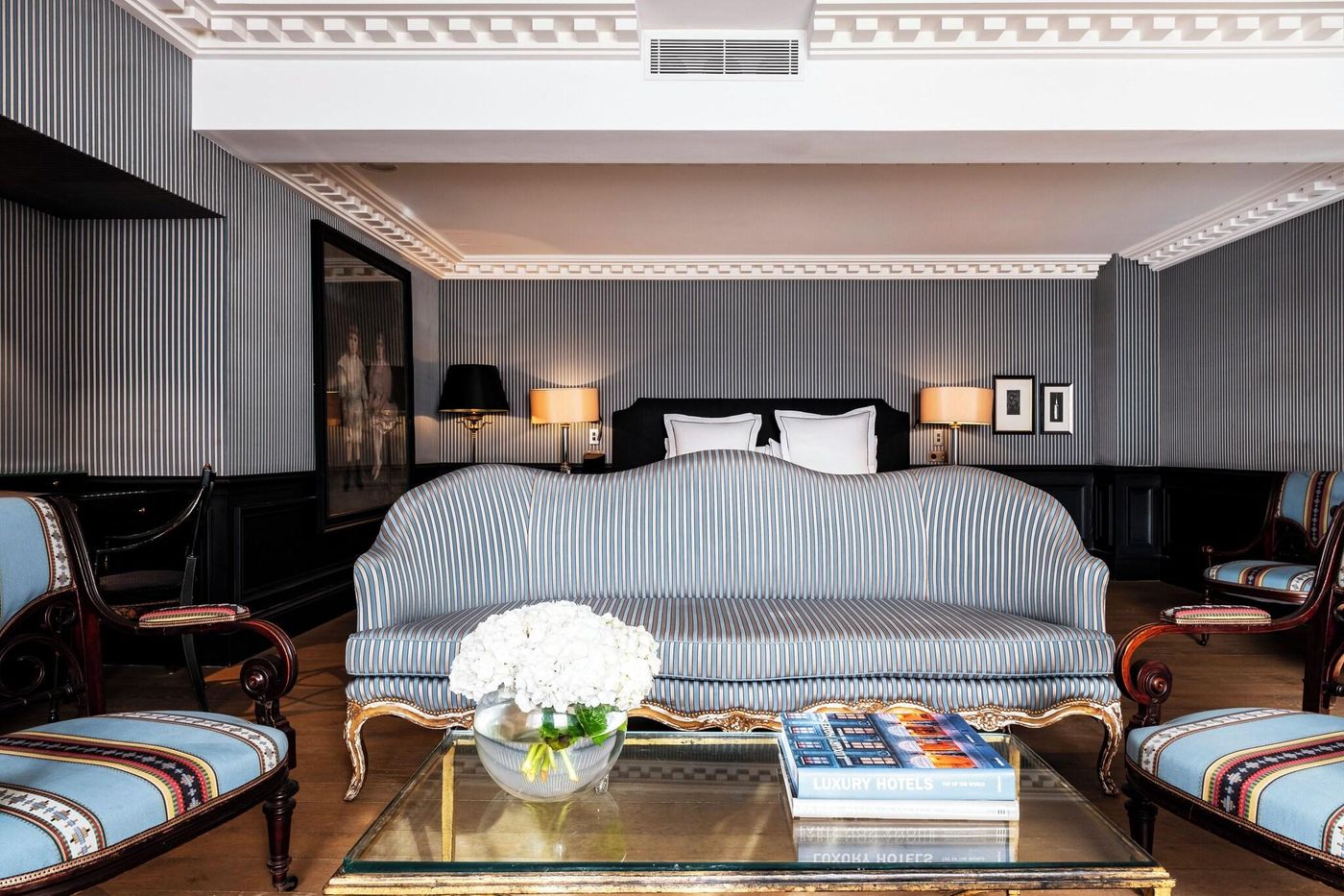 Hotel-de-Berri-Champs-Elysees--a-Luxury-Collection-Hotel--Paris-Room-61