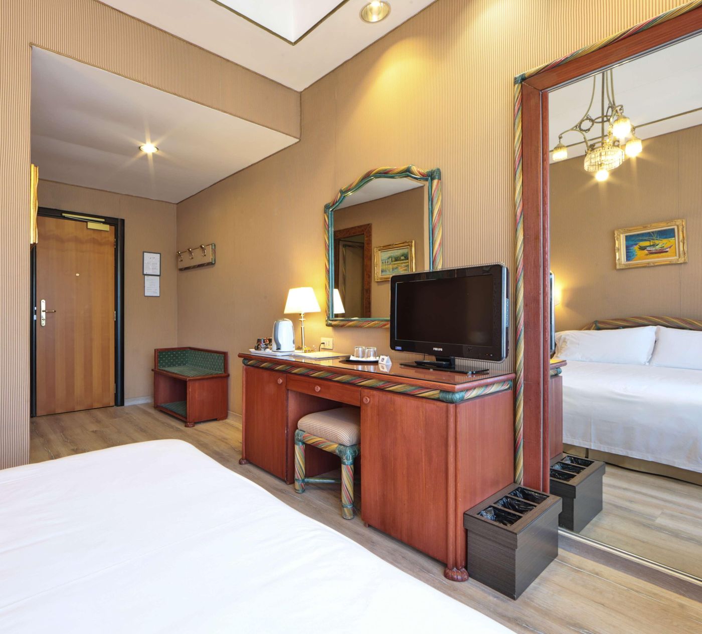 BEST-WESTERN-Hotel-Rivoli-Room-11