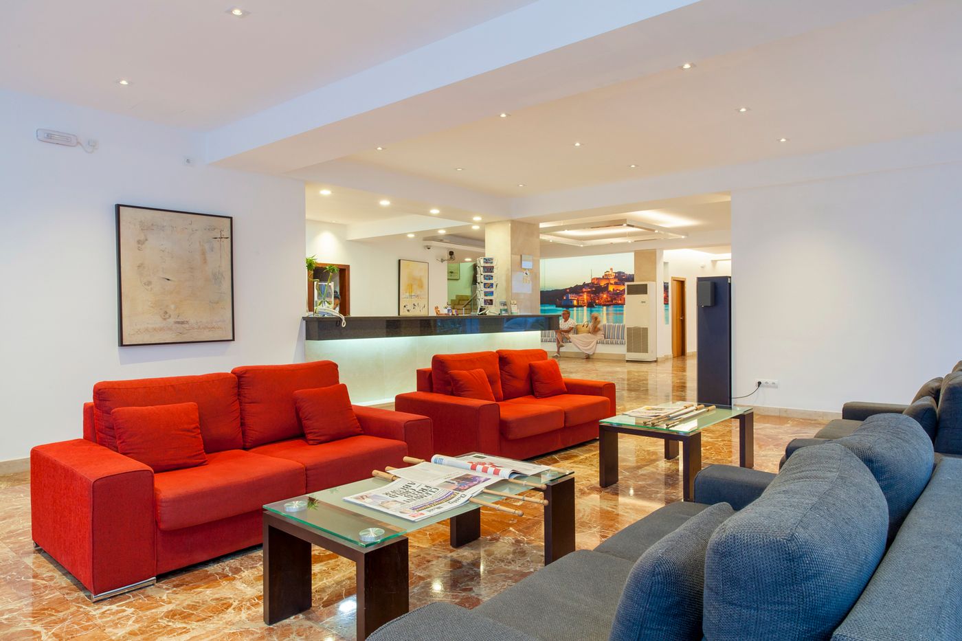 Ibiza-Playa-Lobby-32