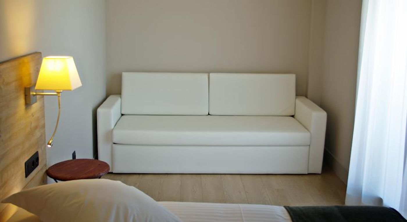 Arrels-d--Emporda-Aparthotel-Room-26