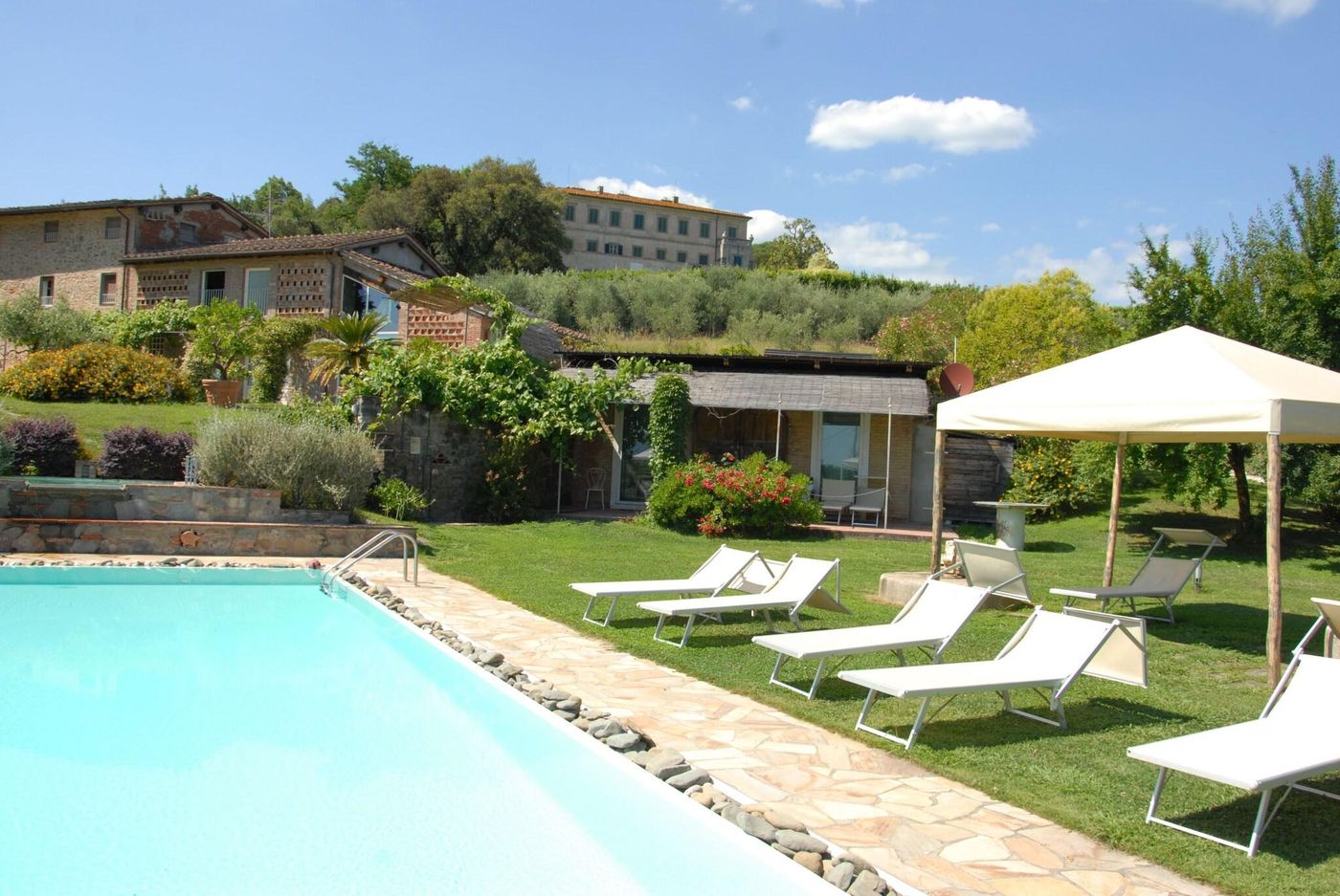 Relais-Del-Lago-Pool-28