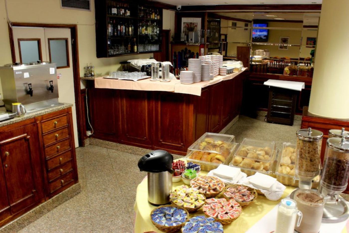 Excelsior-Restaurant-13