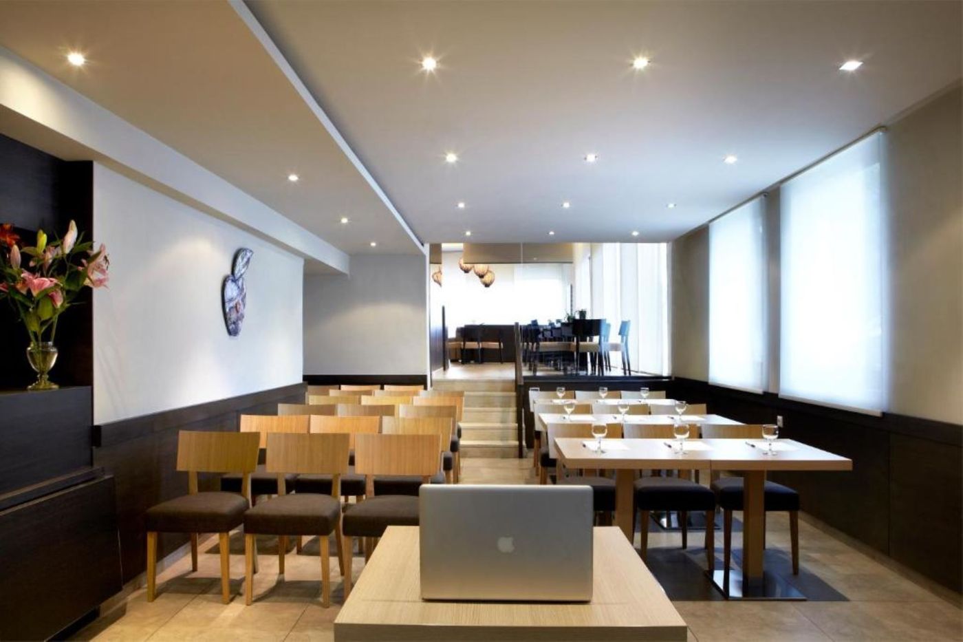 Mouikis-Hotel-Conferences-40