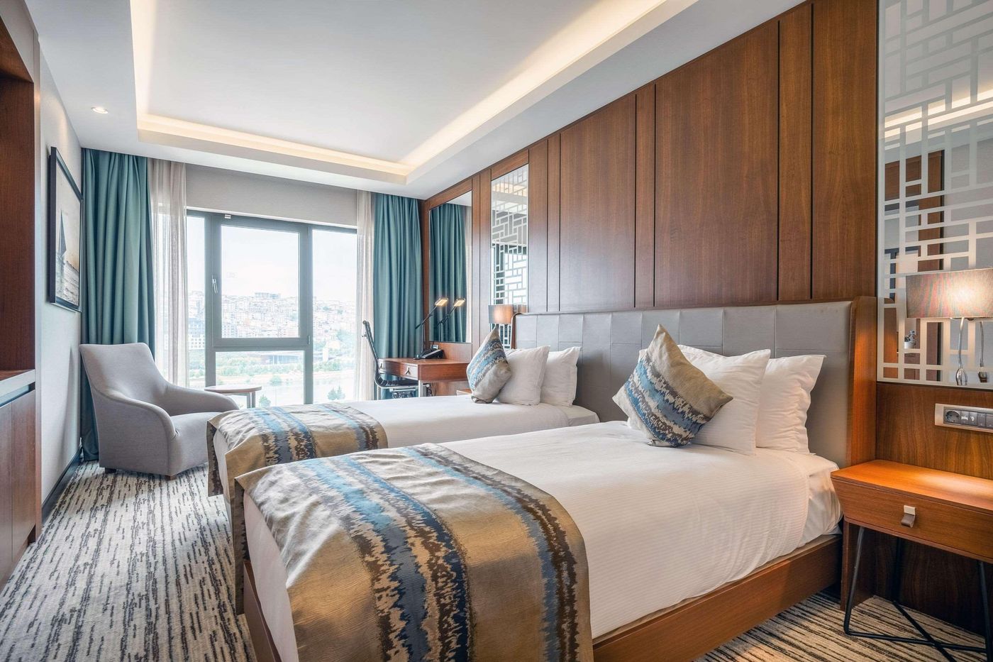 Clarion-Hotel-Istanbul-Golden-Horn-Room-29