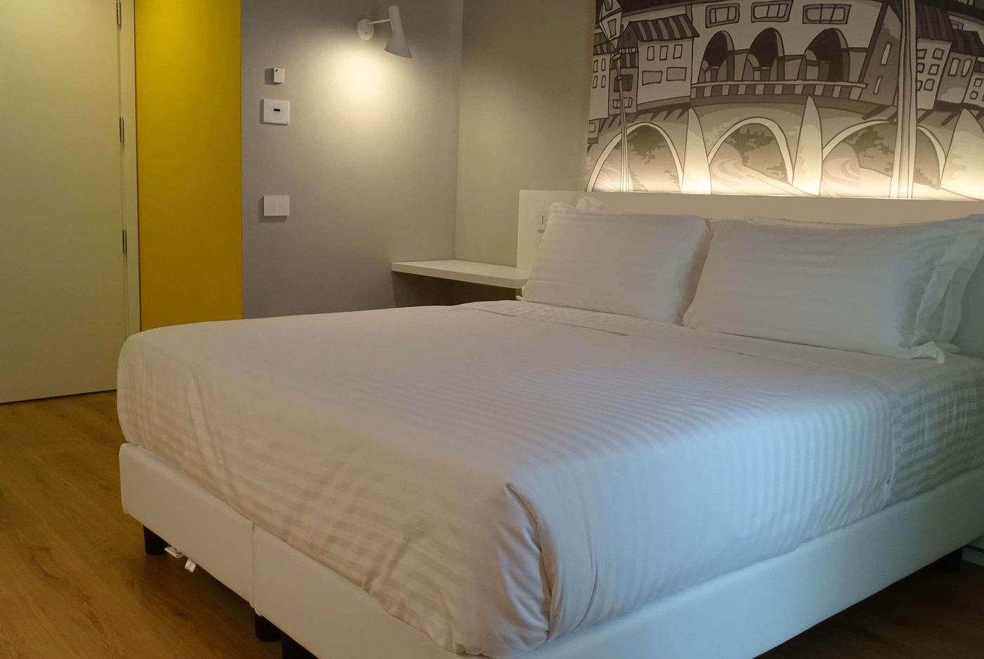 Wyndham-Garden-Florence-Room-24