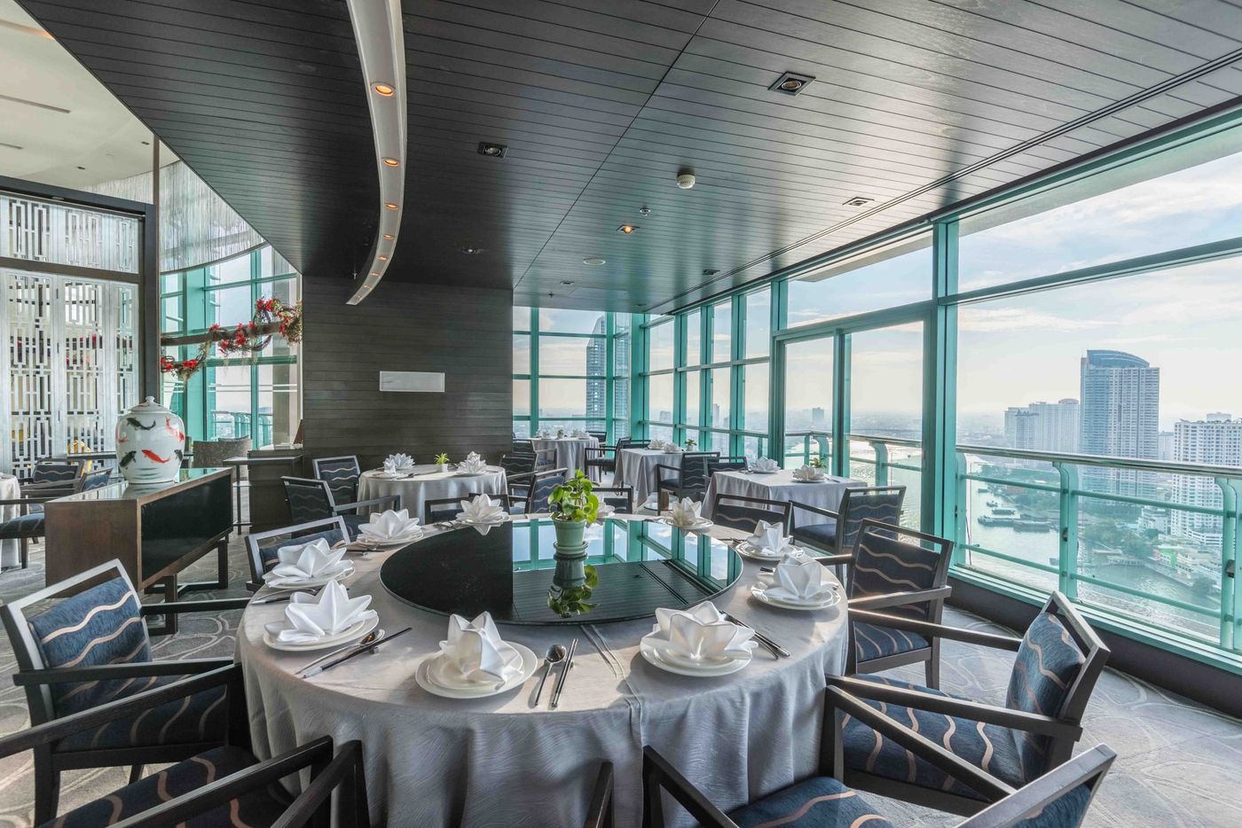 Chatrium-Hotel-Riverside-Bangkok-Restaurant-2