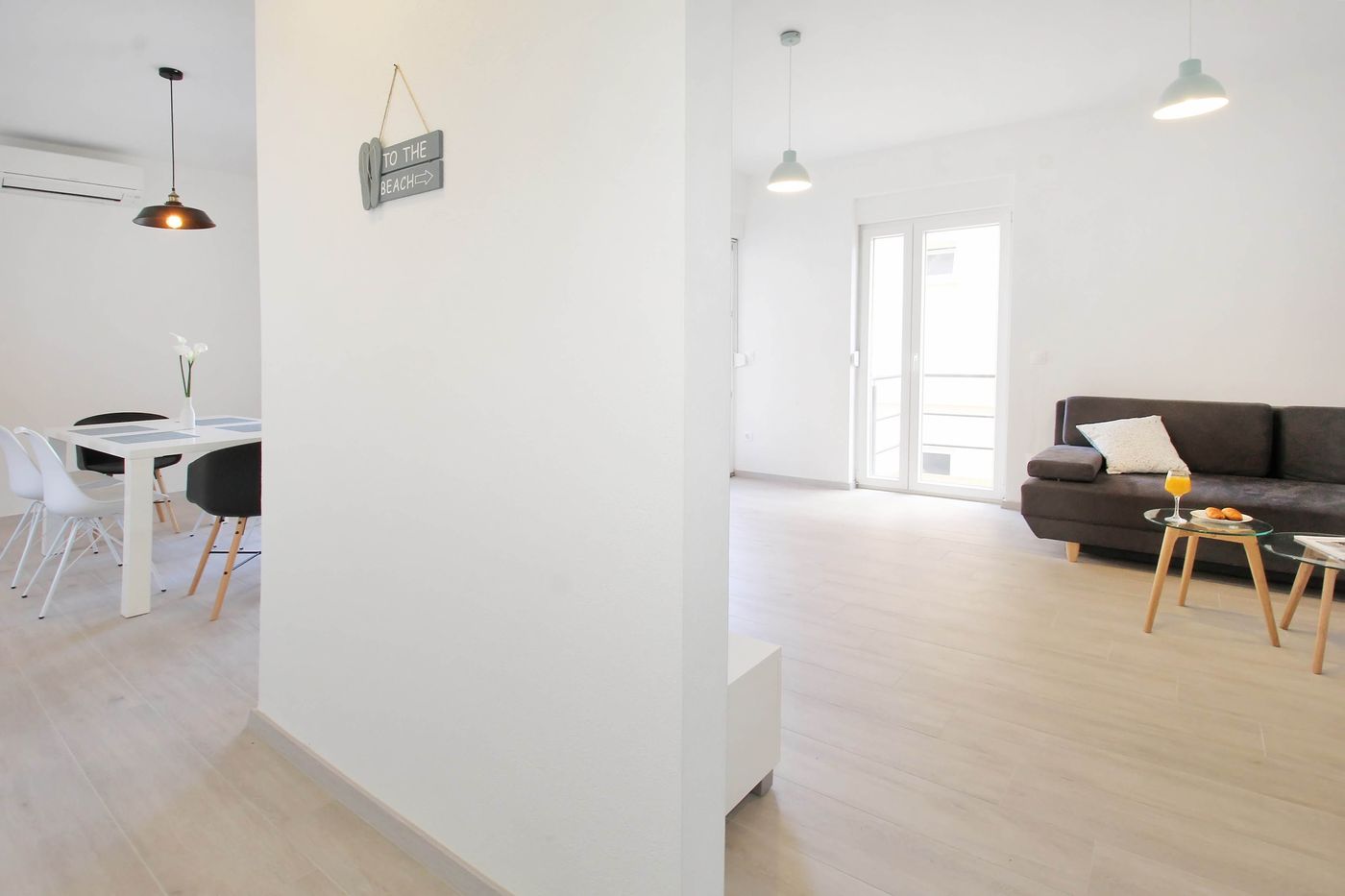 Bacan-Family-Apartments-Room-12