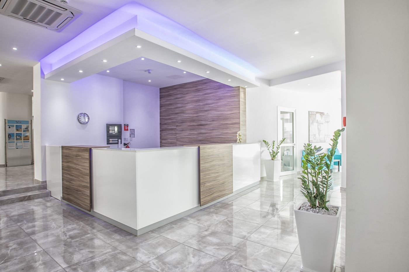 Papantonia-Apts-Lobby-52