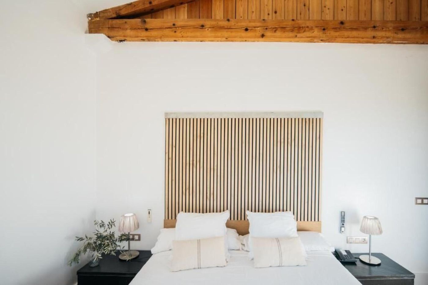 Mas-Passamaner-Room-30