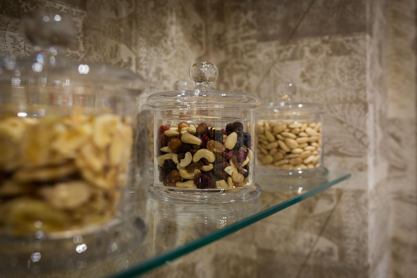 Five-Elements-Luxury-Rooms-Lobby-25