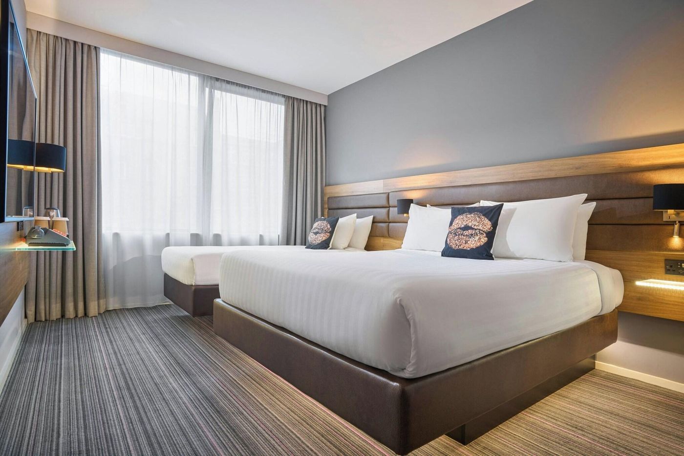 Moxy-Dublin-City-Room-5