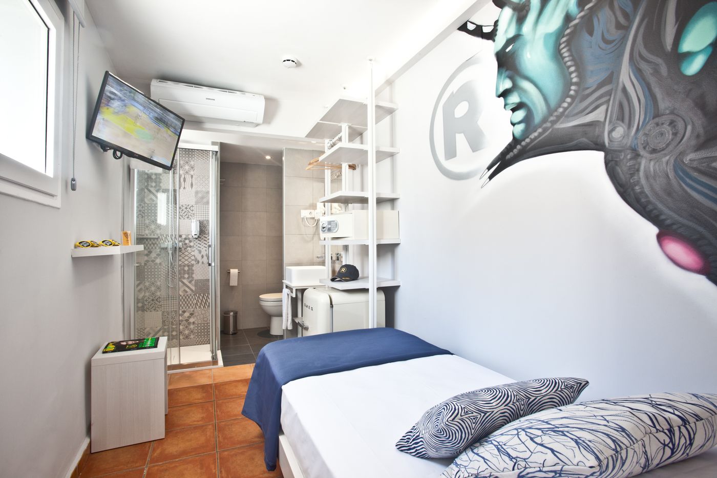 Hotel-Ryans-La-Marina-Room-32