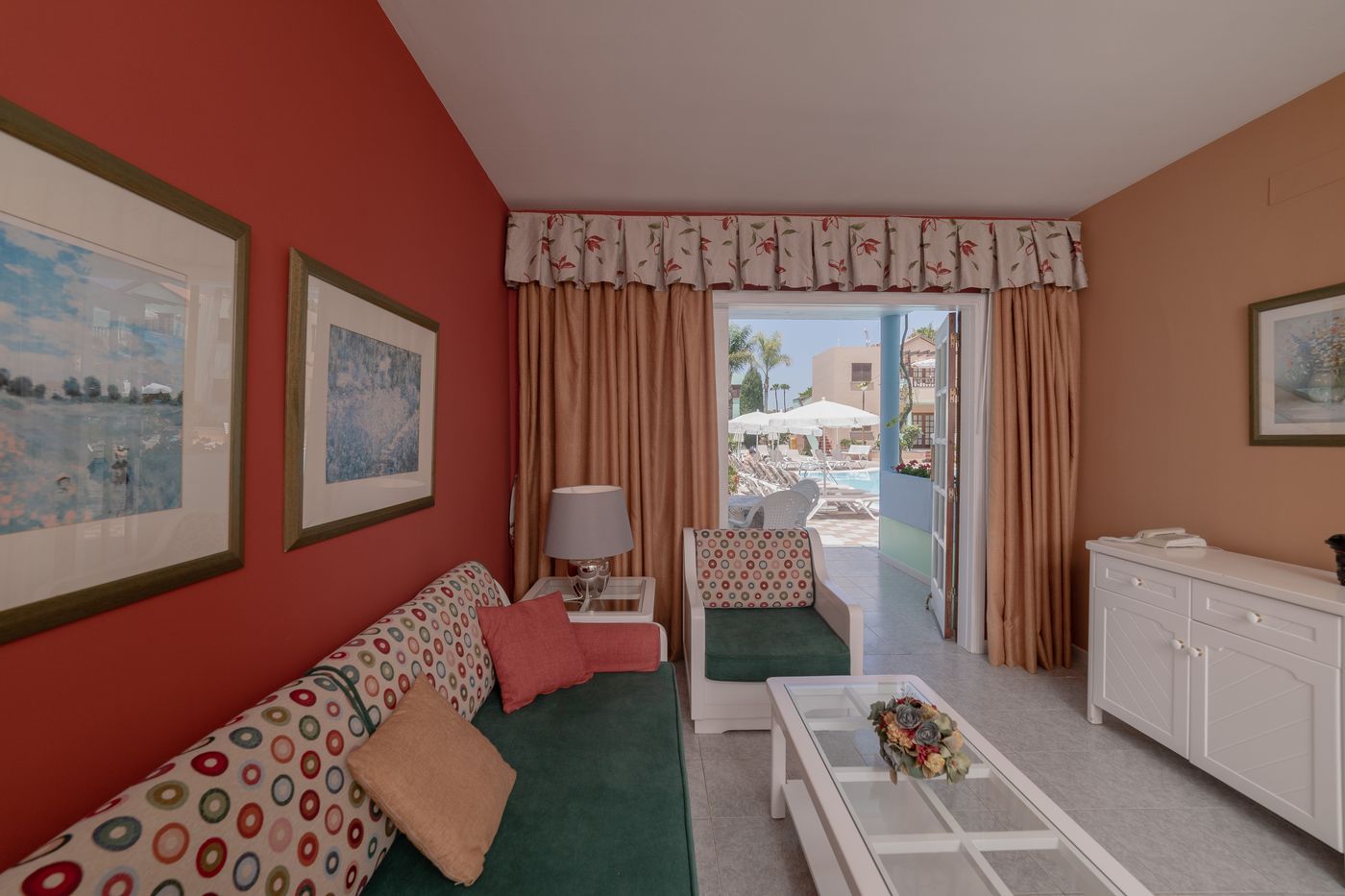 Club-Vista-Serena-Room-32