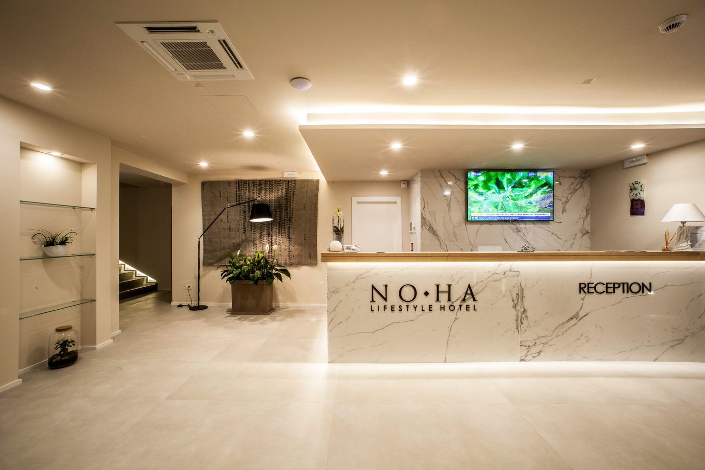 Noha-Lifestyle-Hotel---Adults-Only-Lobby-35