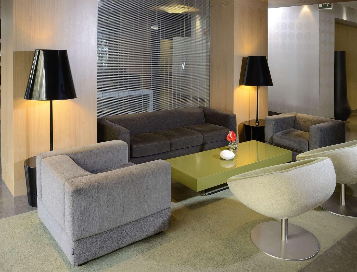 NH-Madrid-Principe-de-Vergara-Lobby-13