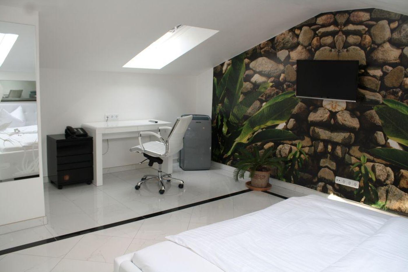 Apartment Hotel Kral-Germany-ERLANGEN -General view-1