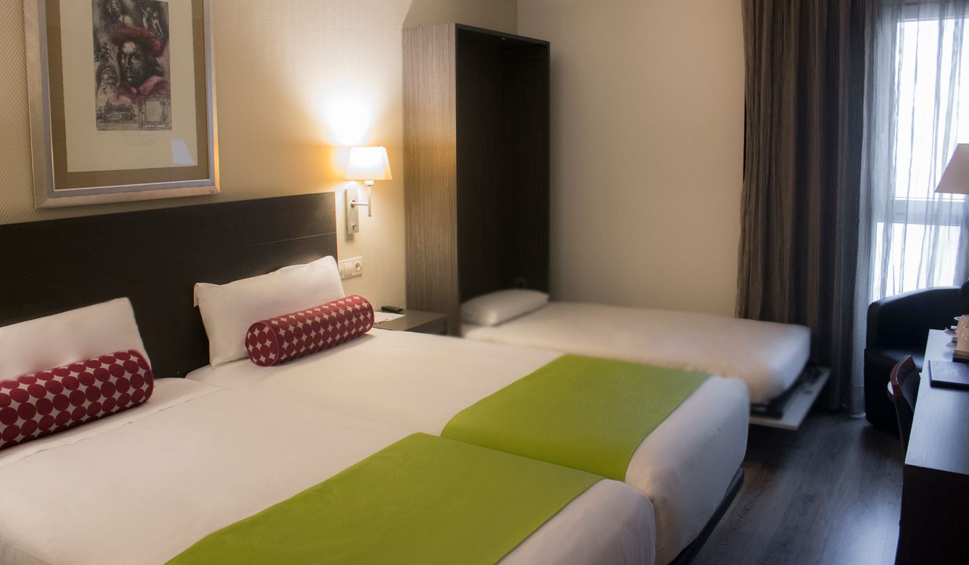 Mercure-Madrid-Centro--Lope-de-Vega--Room-30