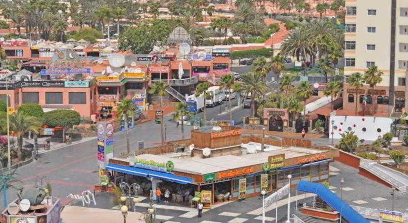 Las-Arenas-Apartments-General-view-14