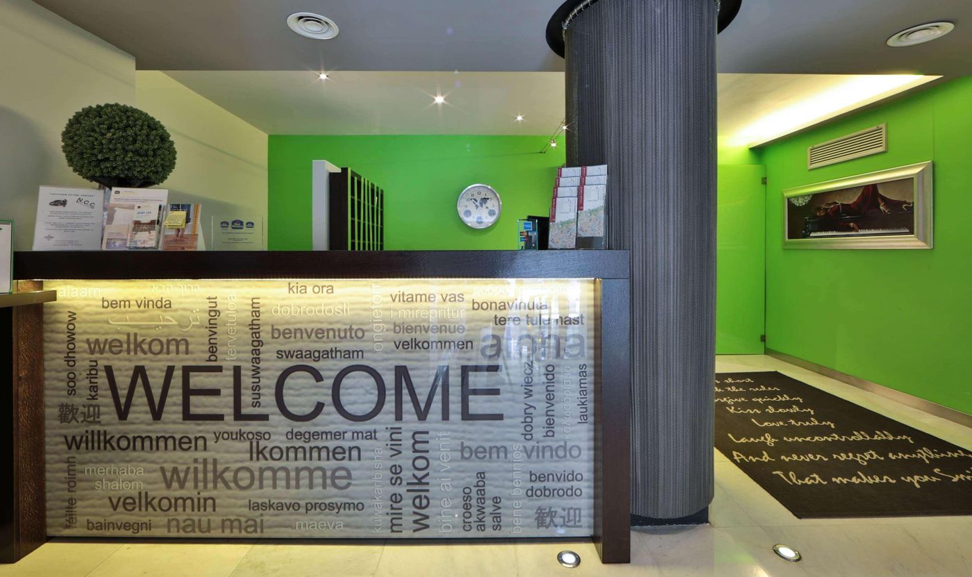 Best-Western-Cinemusic-Hotel-Lobby-23