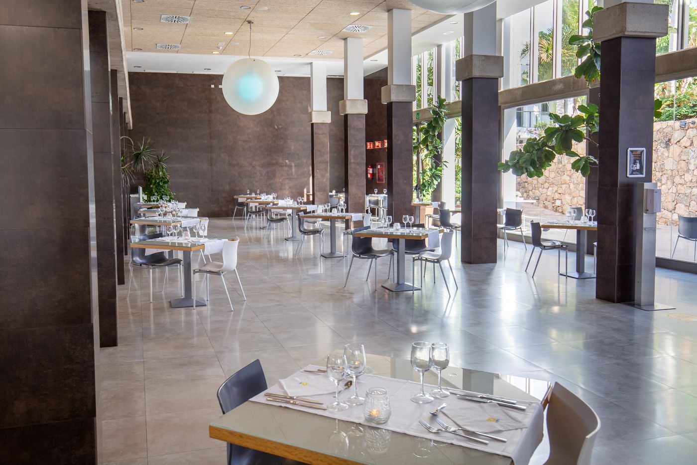 R2-Bahi-a-Design-Hotel---Spa-Wellness---Adult-Only-Restaurant-45