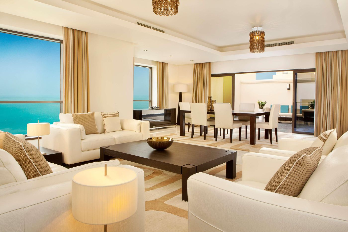 Hilton-Dubai-The-Walk-Room-31
