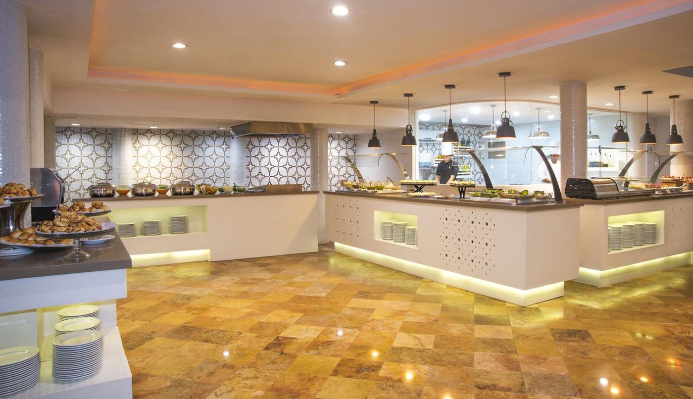 Buenaventura Grand Hotel & Spa