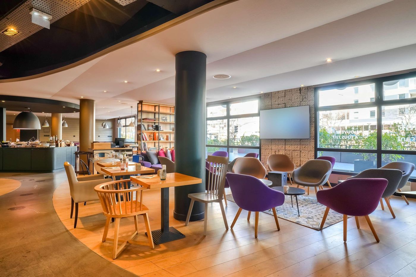 Campanile-Paris-Ouest---Pont-de-Suresnes-Restaurant-13